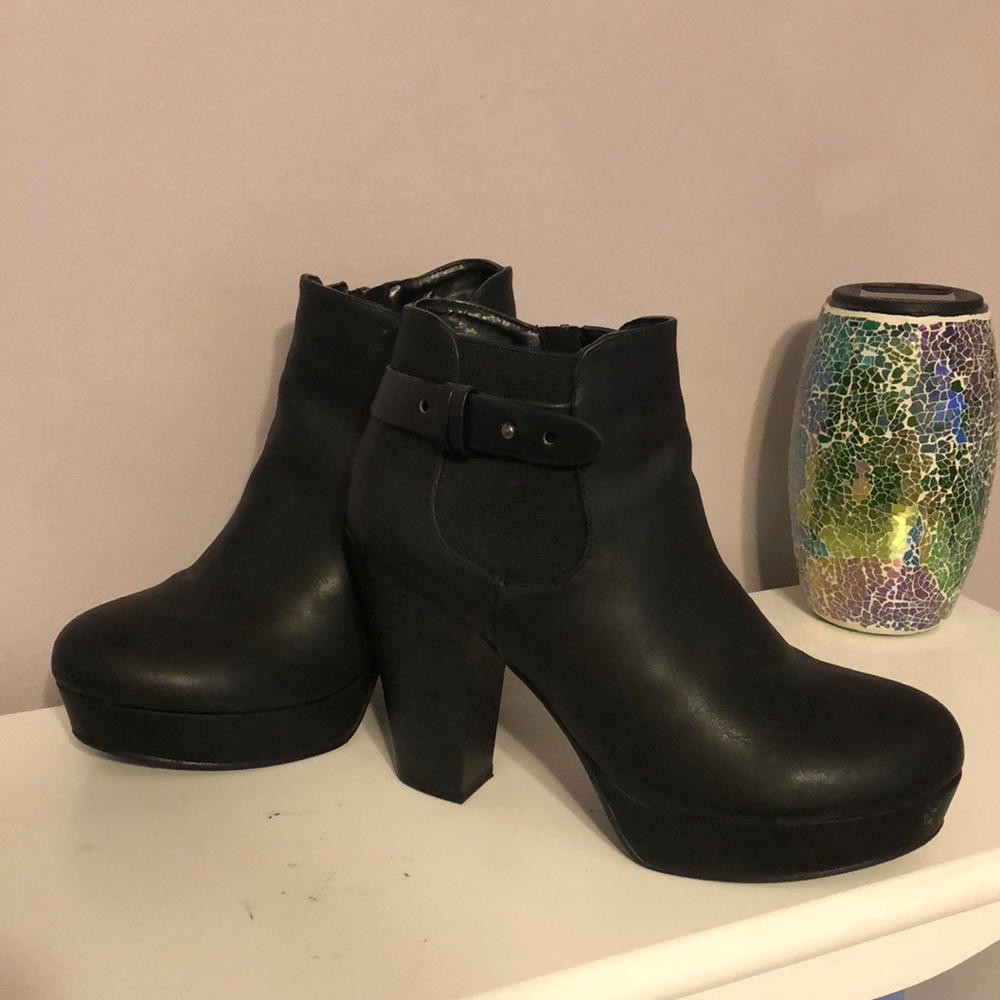Black boots